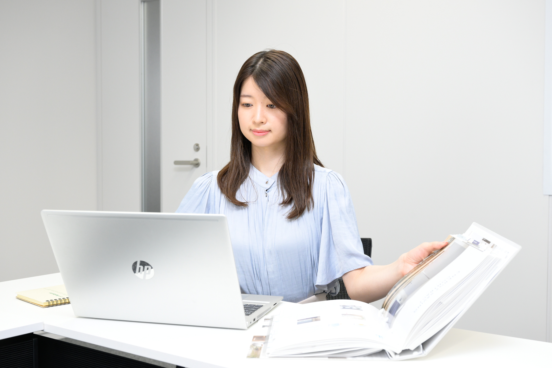 横浜支店の契約社員 事務職求人イメージ